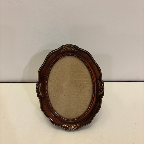 Other - Elegant Brown Oval Photo Frame